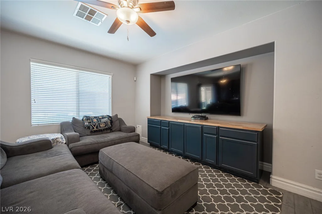 206 Fairway Woods, Las Vegas, NV 89148