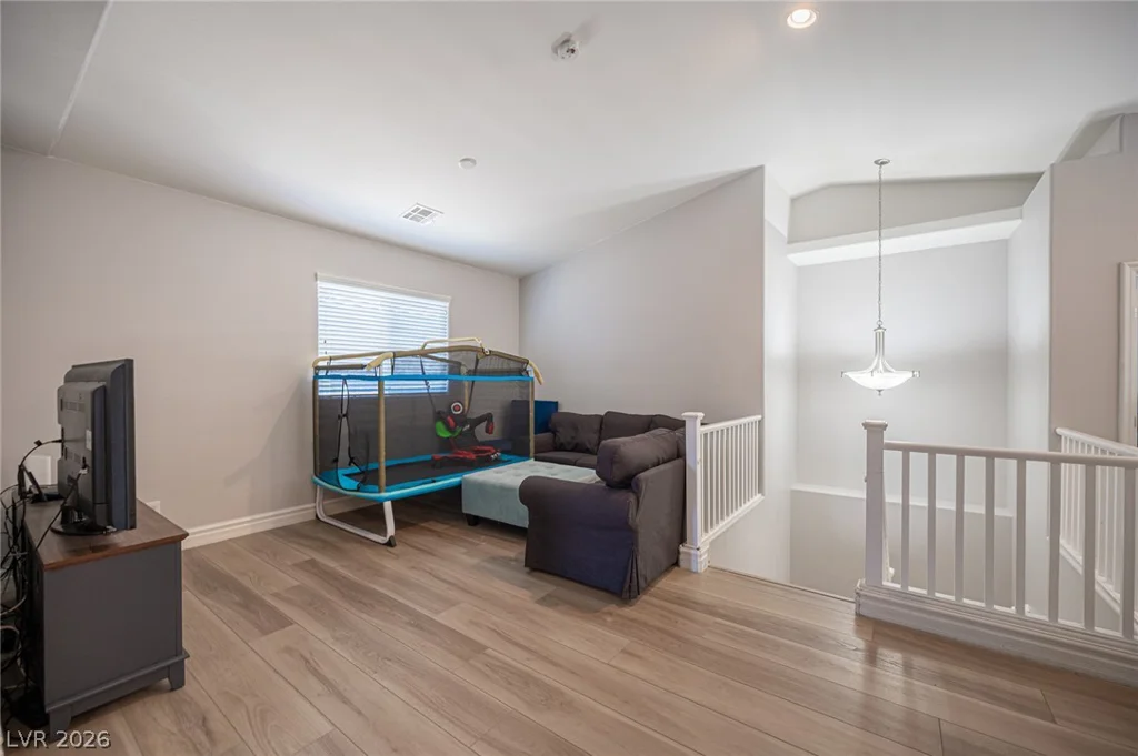 206 Fairway Woods, Las Vegas, NV 89148