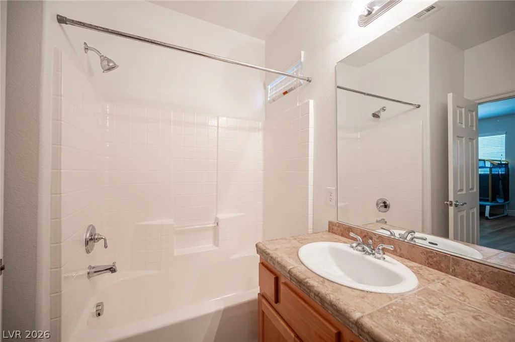 206 Fairway Woods, Las Vegas, NV 89148