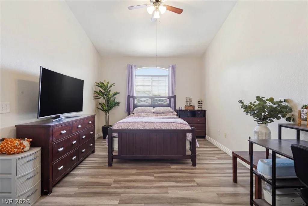 1405 Nellis, Las Vegas, NV 89104