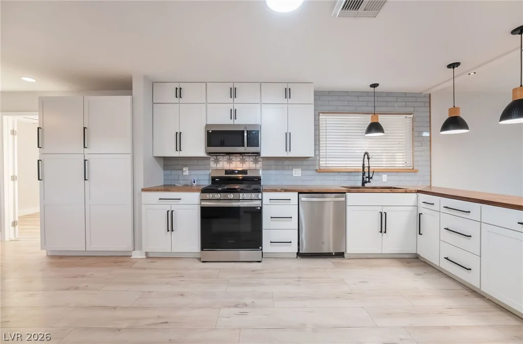 4200 Canal, Las Vegas, NV 89122