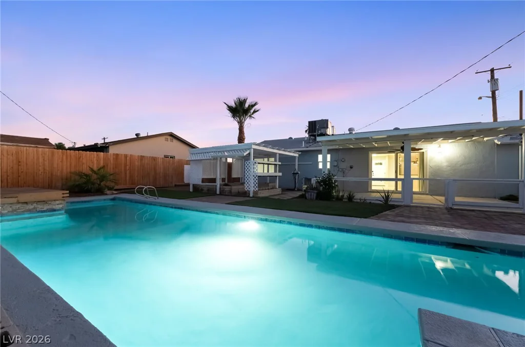 4200 Canal, Las Vegas, NV 89122