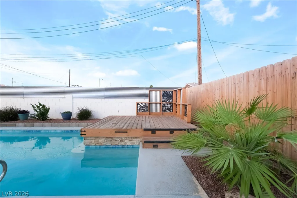 4200 Canal, Las Vegas, NV 89122
