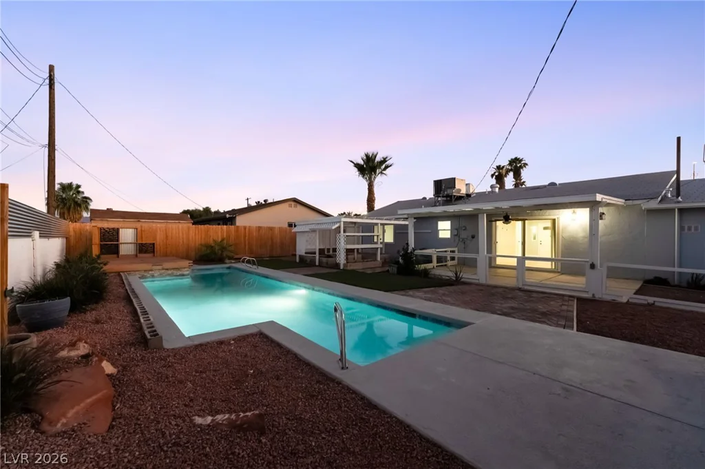 4200 Canal, Las Vegas, NV 89122