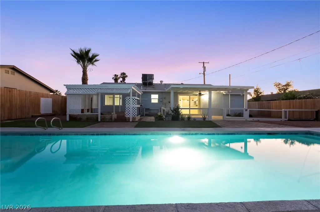 4200 Canal, Las Vegas, NV 89122