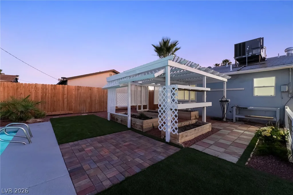 4200 Canal, Las Vegas, NV 89122
