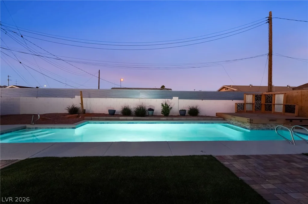 4200 Canal, Las Vegas, NV 89122