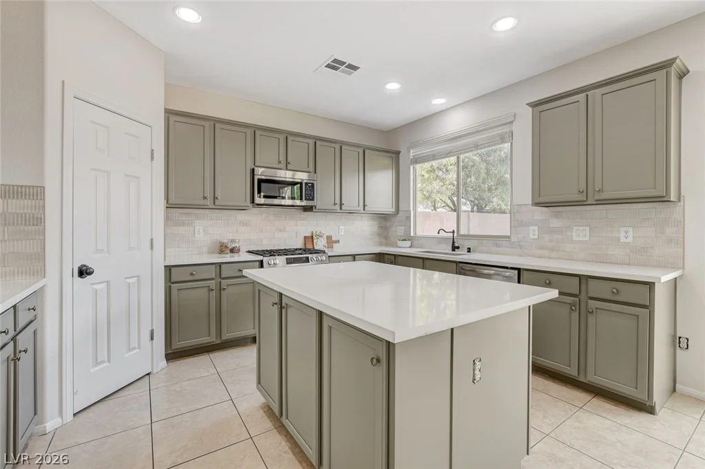 4420 Desert Haven, North Las Vegas, NV 89085