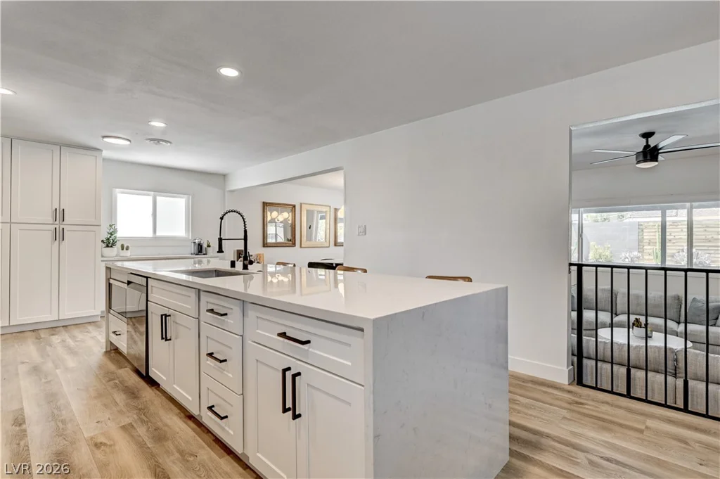 2704 Gilmary, Las Vegas, NV 89102