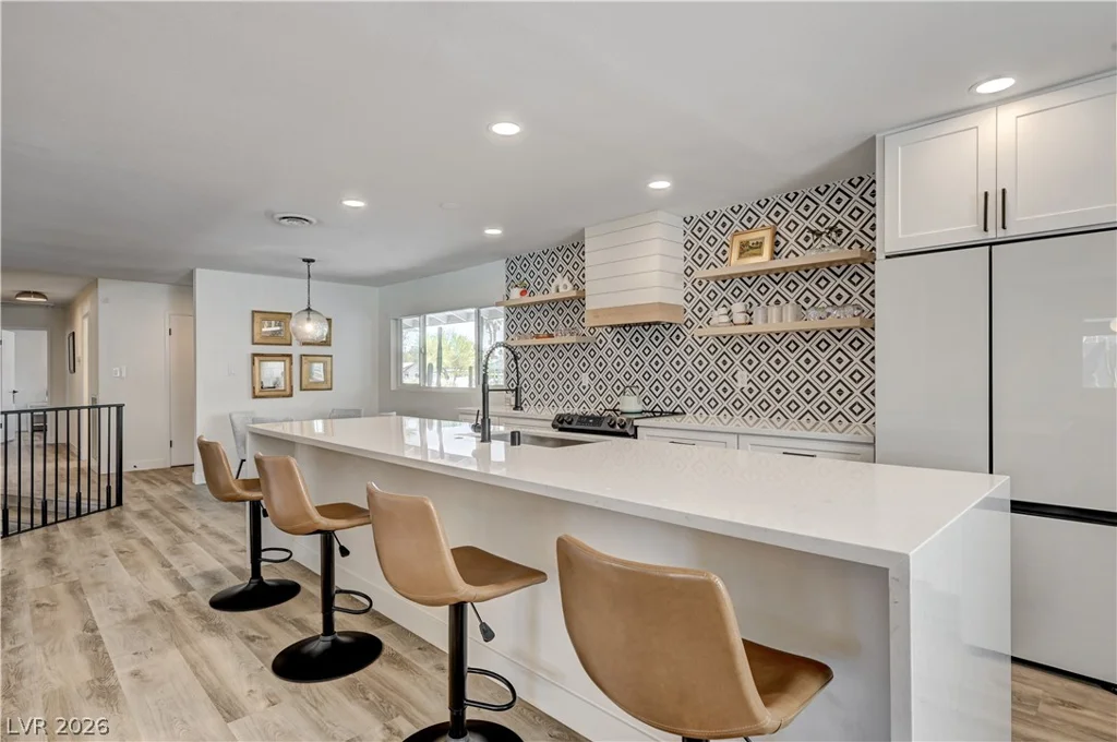 2704 Gilmary, Las Vegas, NV 89102