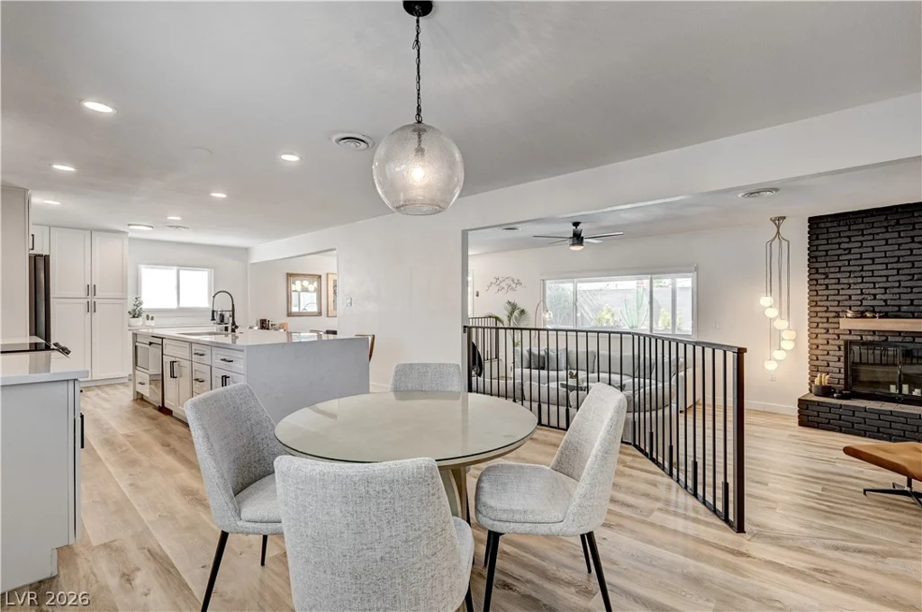 2704 Gilmary, Las Vegas, NV 89102