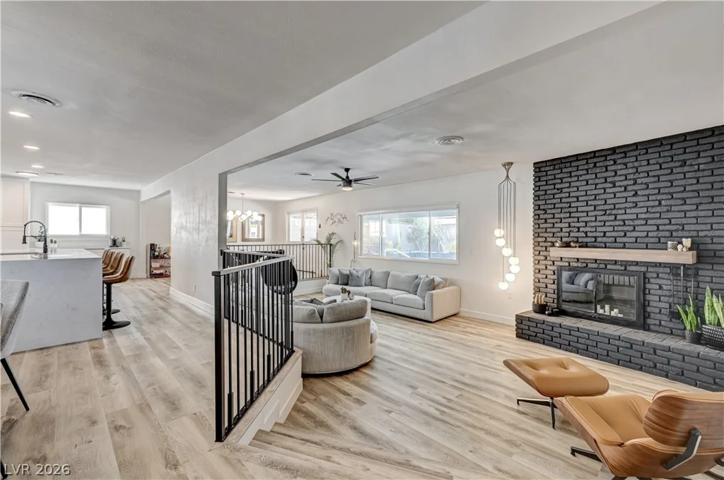 2704 Gilmary, Las Vegas, NV 89102