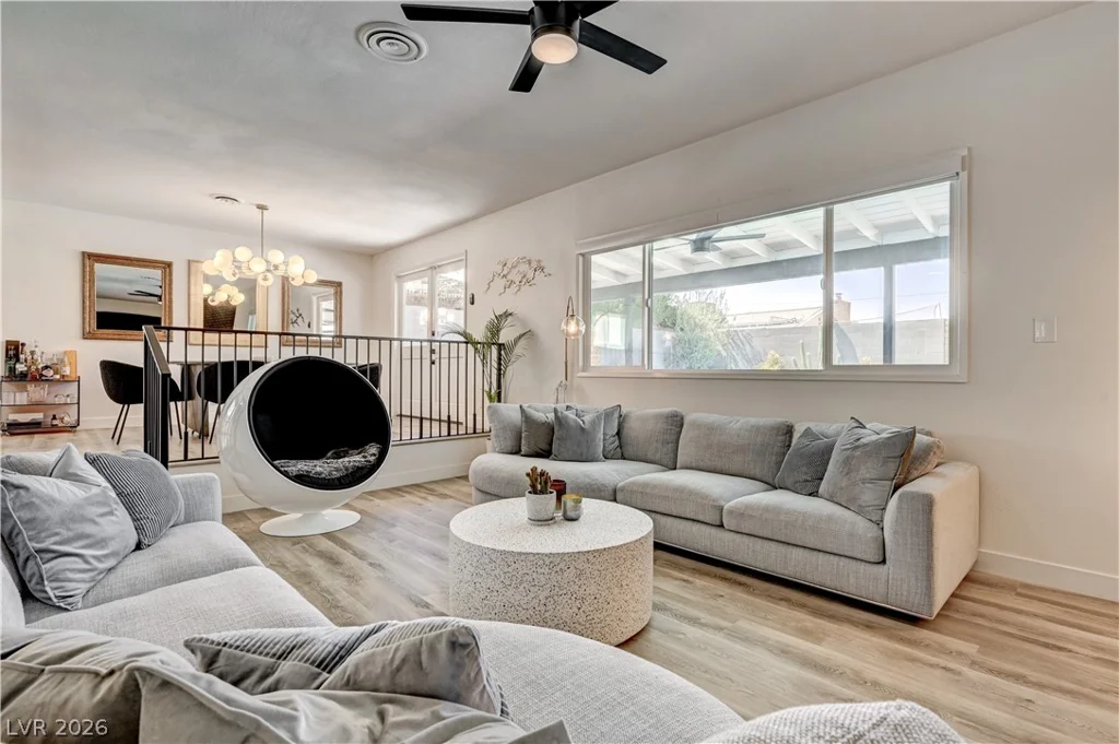 2704 Gilmary, Las Vegas, NV 89102