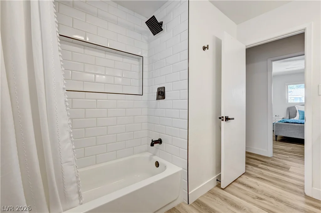 2704 Gilmary, Las Vegas, NV 89102