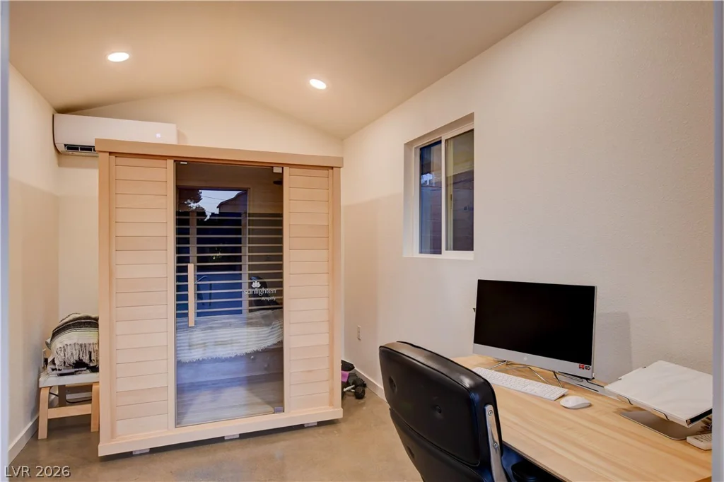 2704 Gilmary, Las Vegas, NV 89102