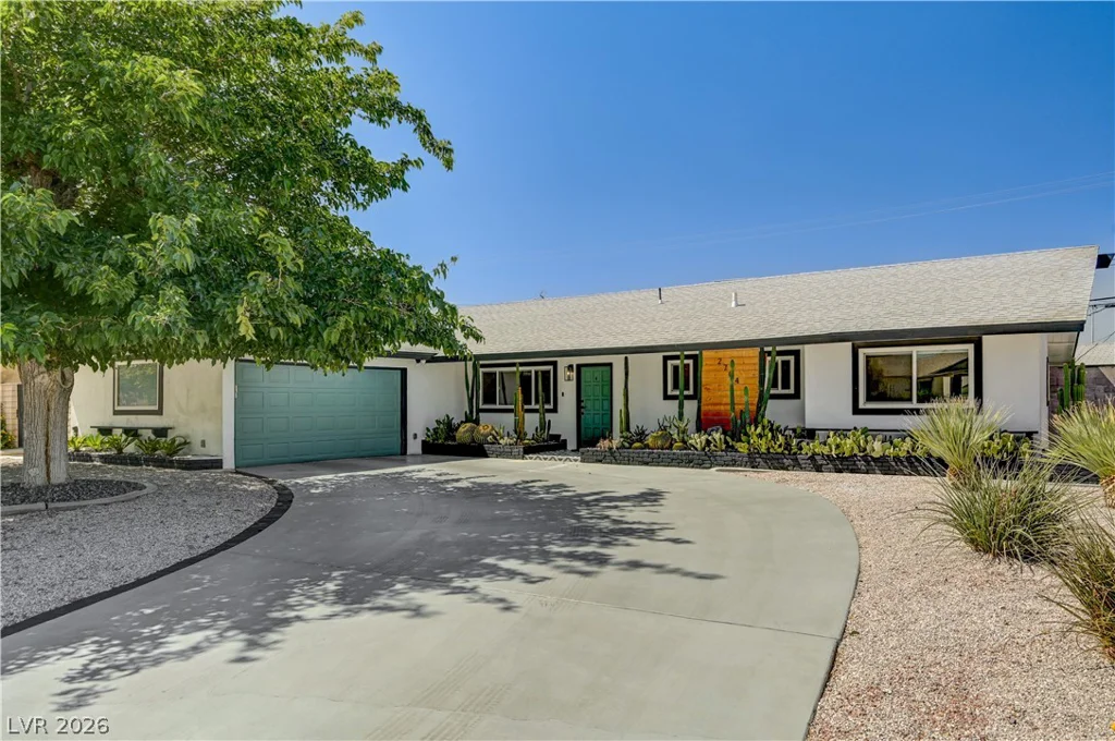 2704 Gilmary, Las Vegas, NV 89102