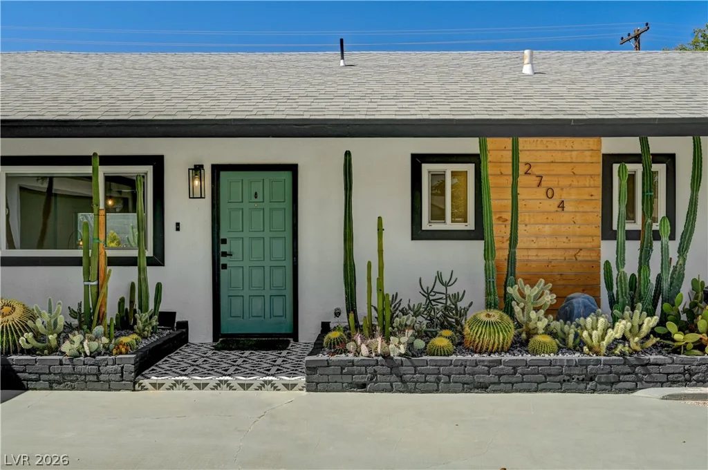 2704 Gilmary, Las Vegas, NV 89102