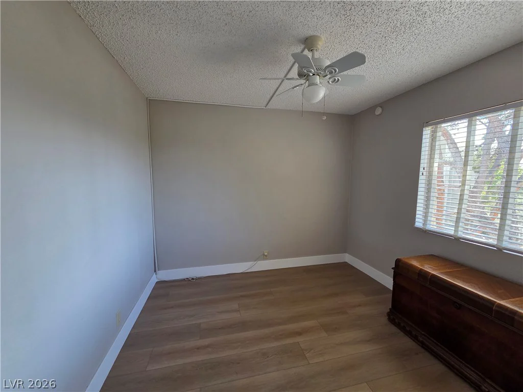 750 Royal Crest, Las Vegas, NV 89169