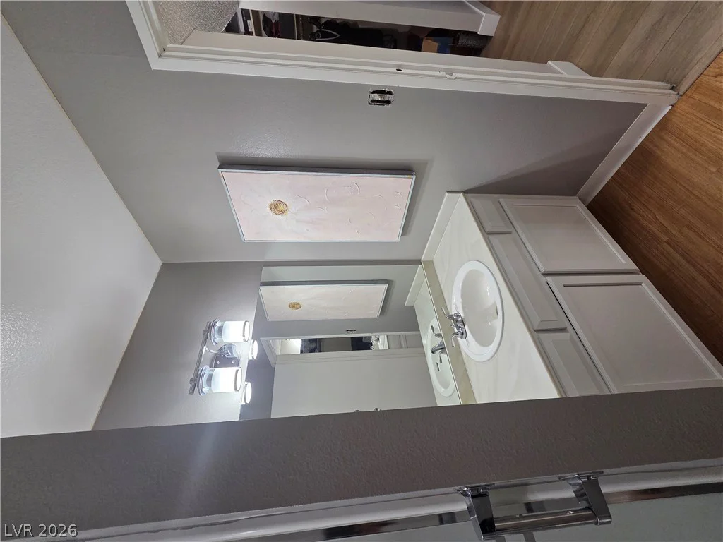750 Royal Crest, Las Vegas, NV 89169