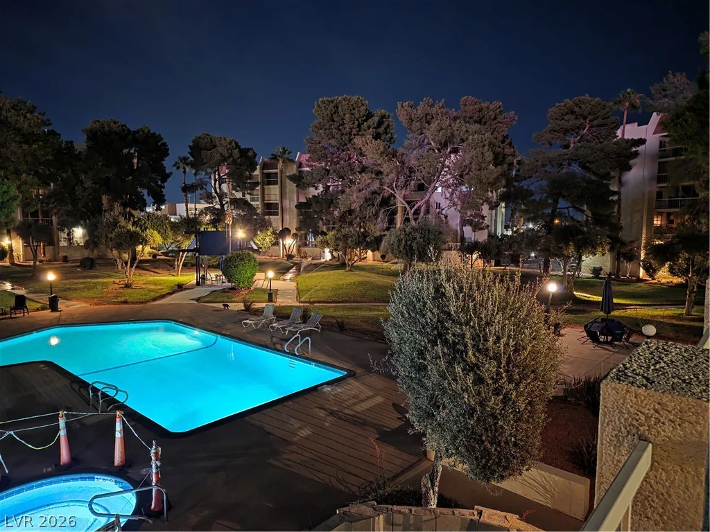 750 Royal Crest, Las Vegas, NV 89169