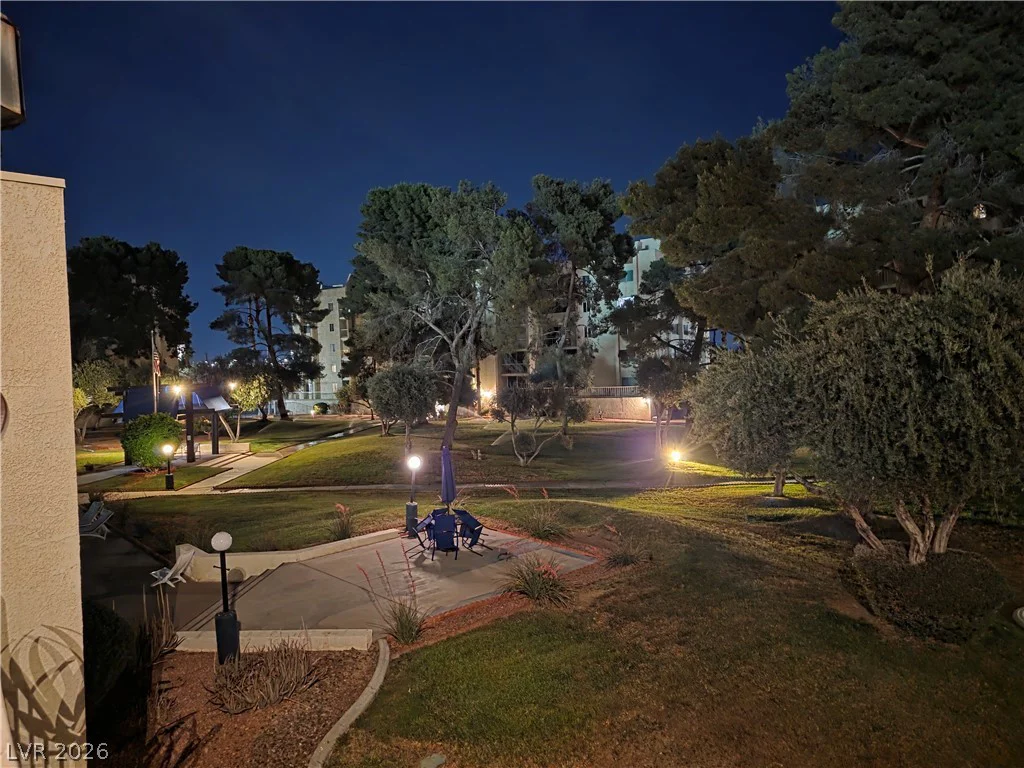750 Royal Crest, Las Vegas, NV 89169