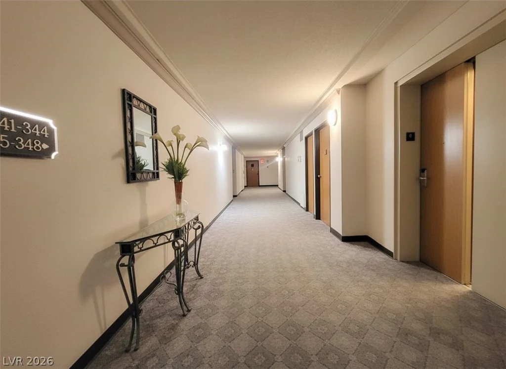 750 Royal Crest, Las Vegas, NV 89169