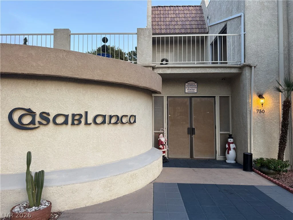750 Royal Crest, Las Vegas, NV 89169