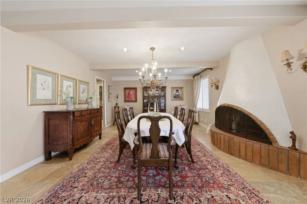 221 Rosemary, Las Vegas, NV 89107