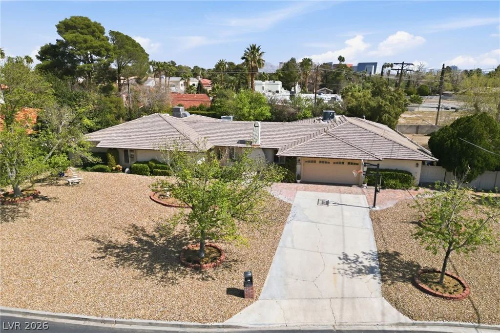 221 Rosemary, Las Vegas, NV 89107