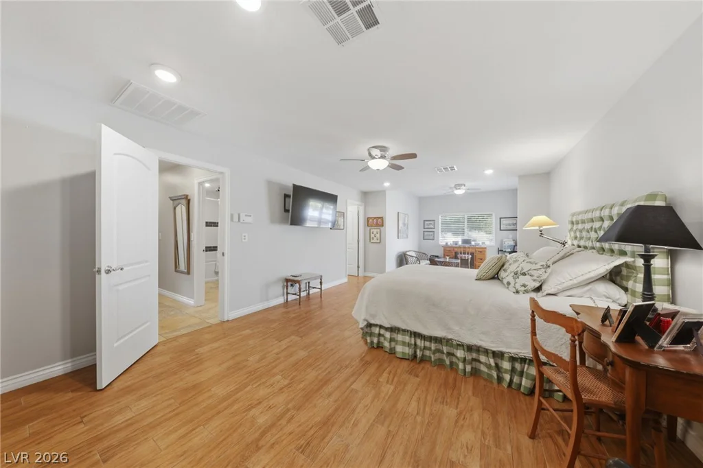 221 Rosemary, Las Vegas, NV 89107