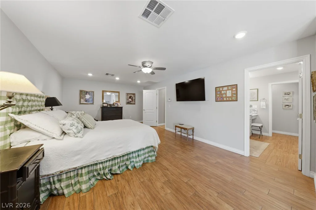 221 Rosemary, Las Vegas, NV 89107