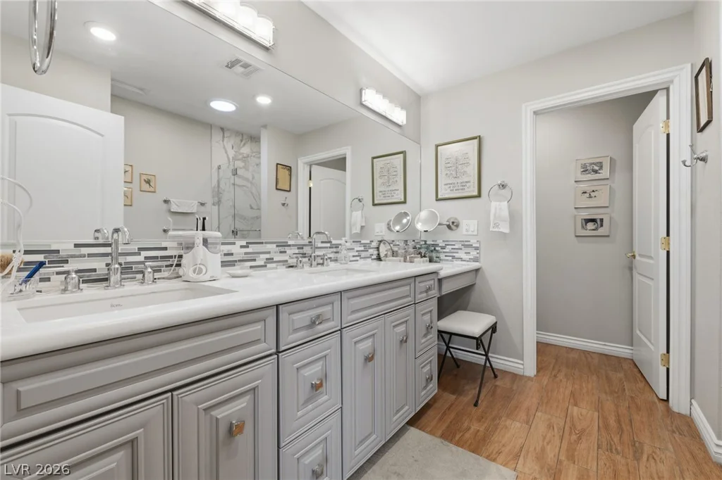 221 Rosemary, Las Vegas, NV 89107