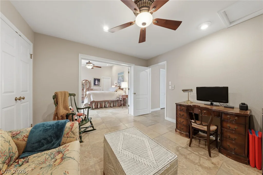 221 Rosemary, Las Vegas, NV 89107