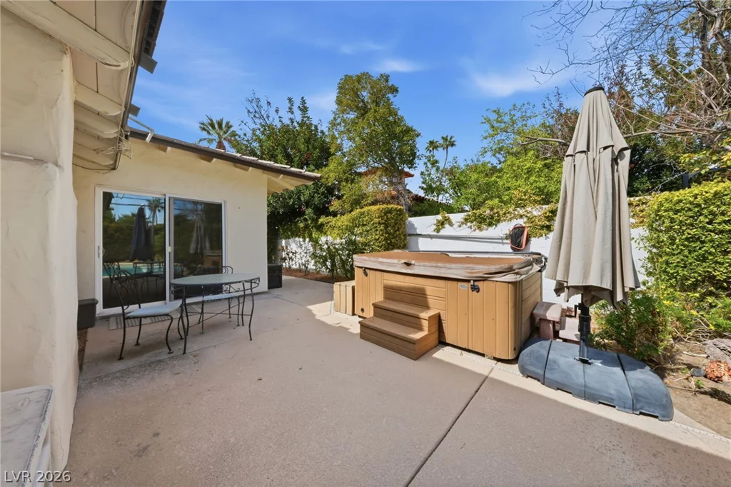 221 Rosemary, Las Vegas, NV 89107