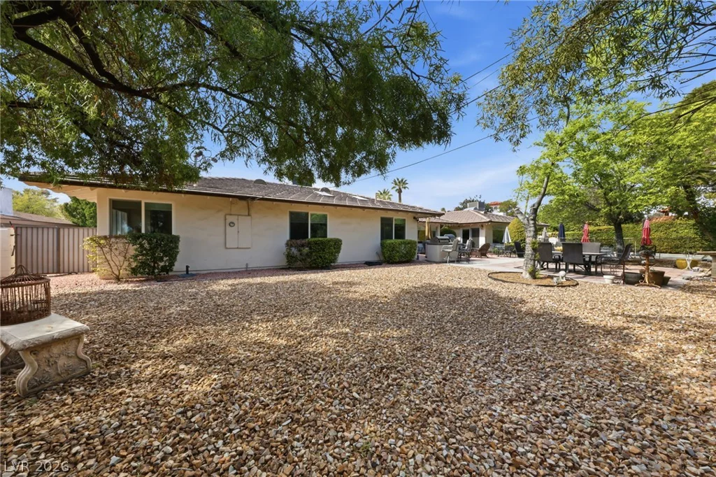 221 Rosemary, Las Vegas, NV 89107