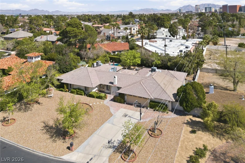 221 Rosemary, Las Vegas, NV 89107