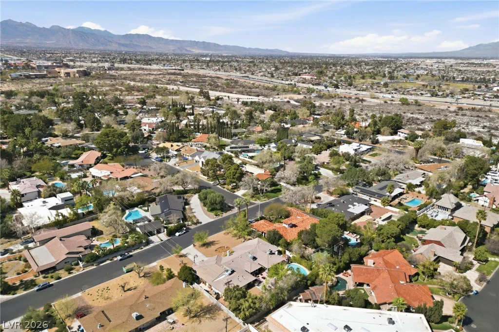 221 Rosemary, Las Vegas, NV 89107