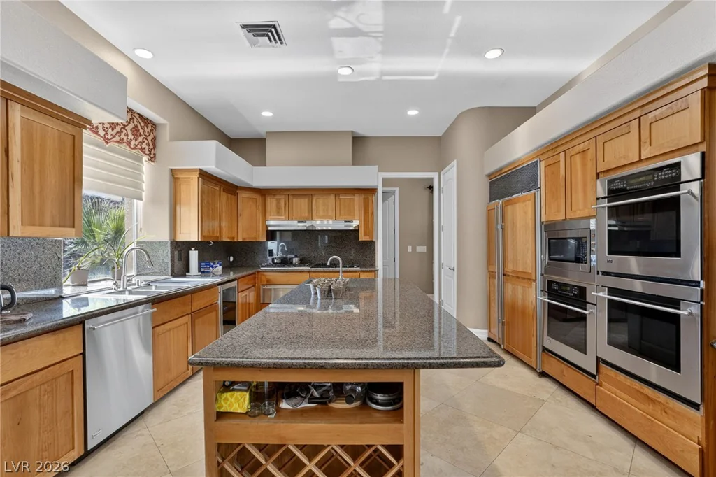 7440 Eldora, Las Vegas, NV 89117