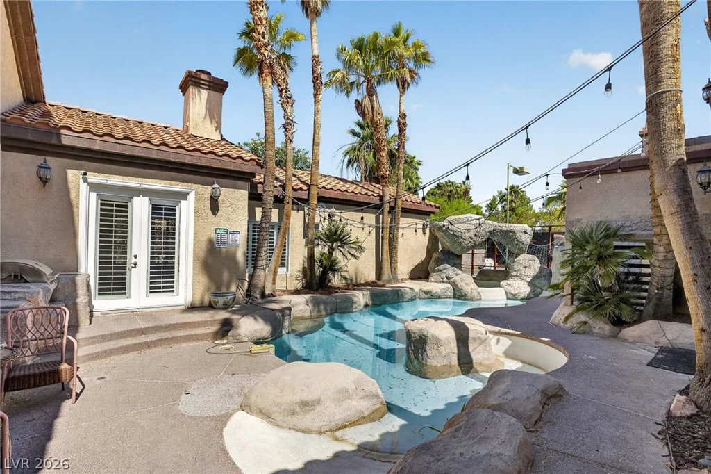7440 Eldora, Las Vegas, NV 89117