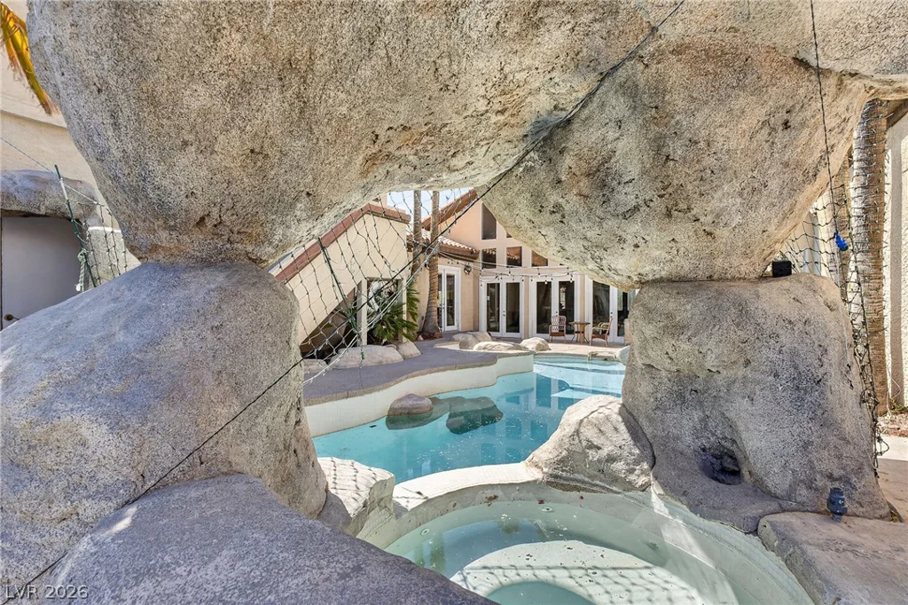 7440 Eldora, Las Vegas, NV 89117