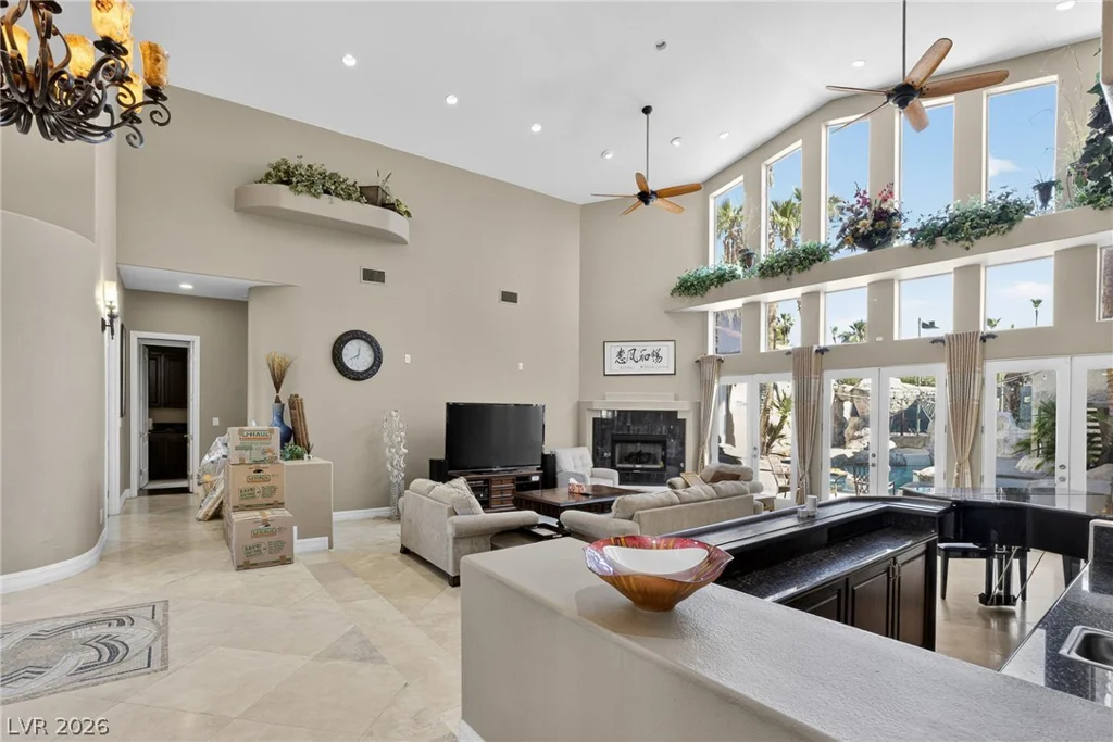 7440 Eldora, Las Vegas, NV 89117