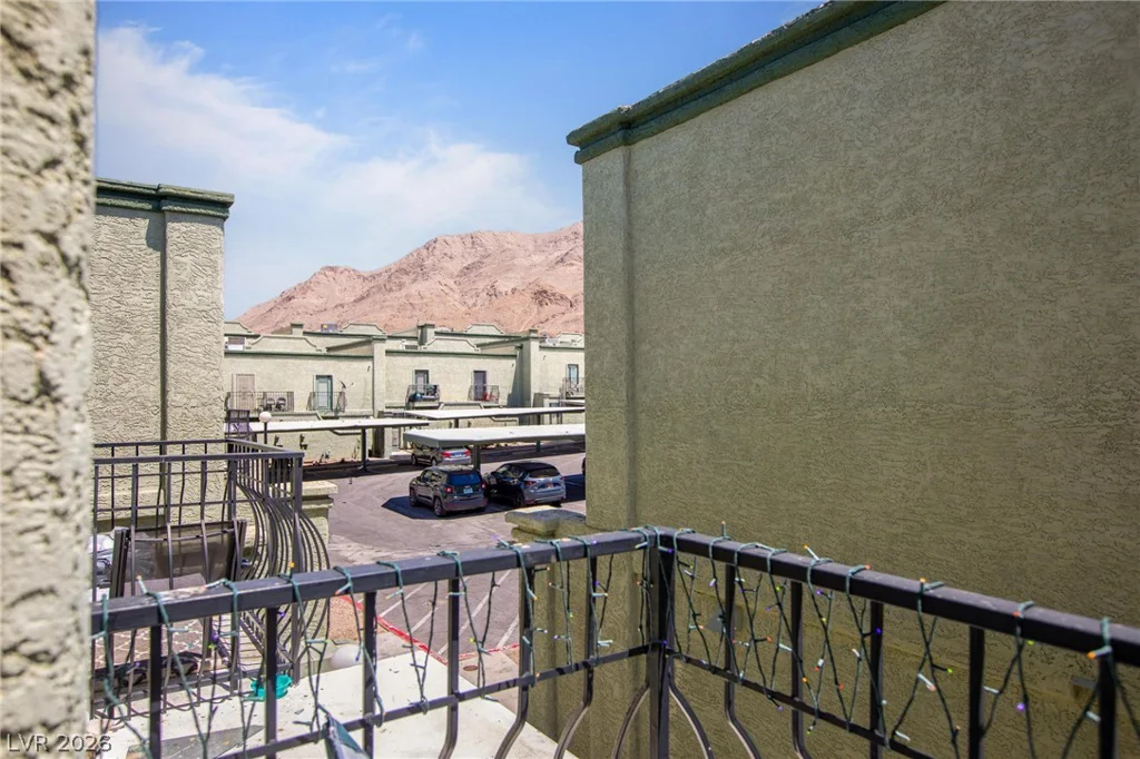 7066 Burcot, Las Vegas, NV 89156