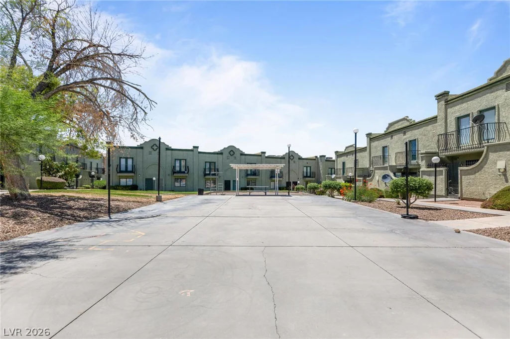 7066 Burcot, Las Vegas, NV 89156