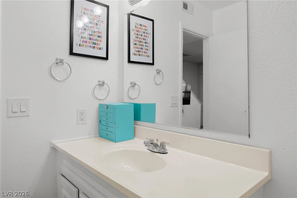 7066 Burcot, Las Vegas, NV 89156
