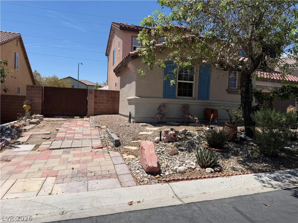 10025 Central Valley, Las Vegas, NV 89149