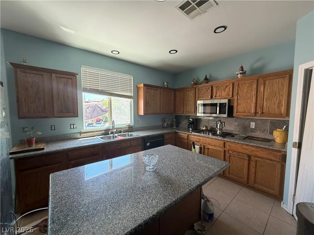 10025 Central Valley, Las Vegas, NV 89149