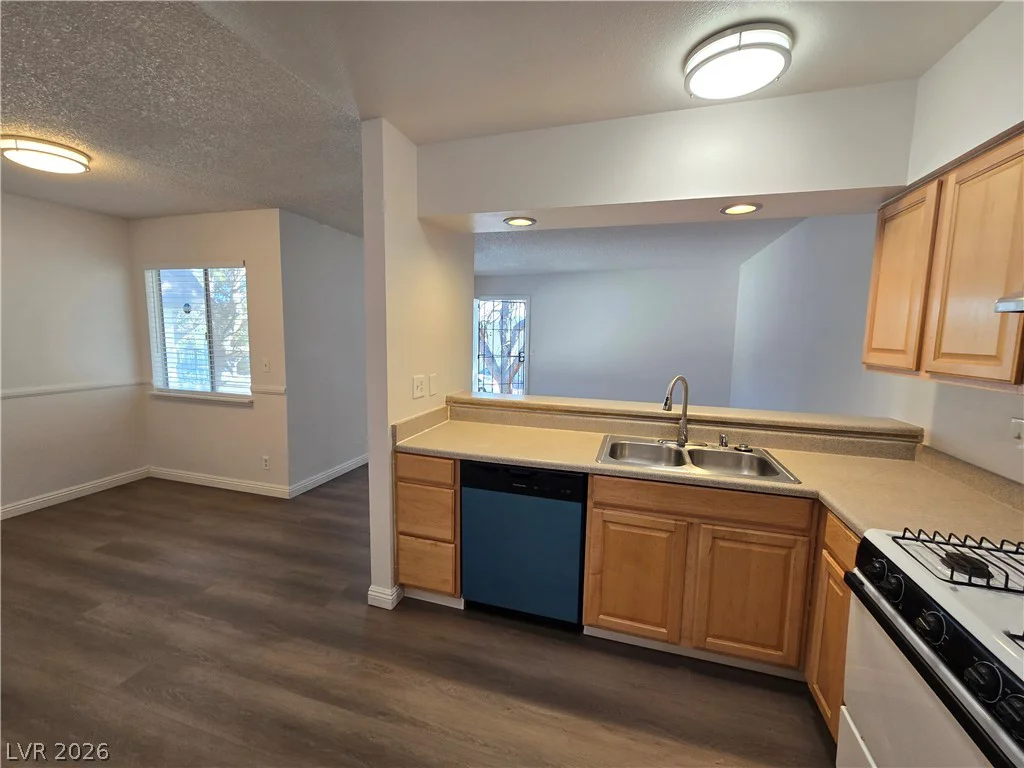 4348 Tara, Las Vegas, NV 89102