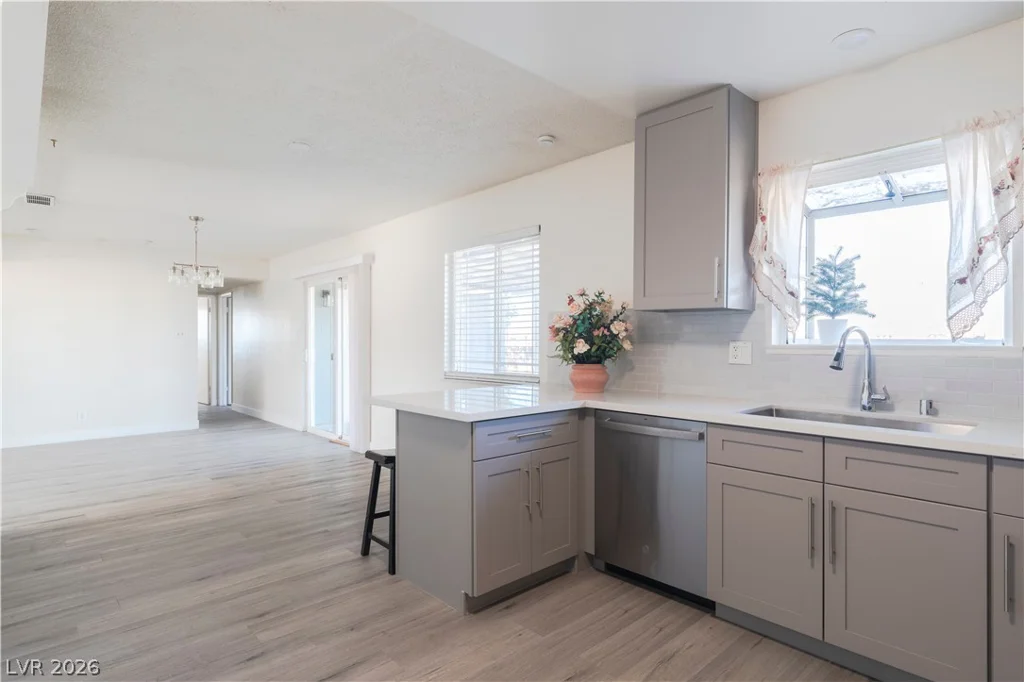 801 Sanford, Las Vegas, NV 89107