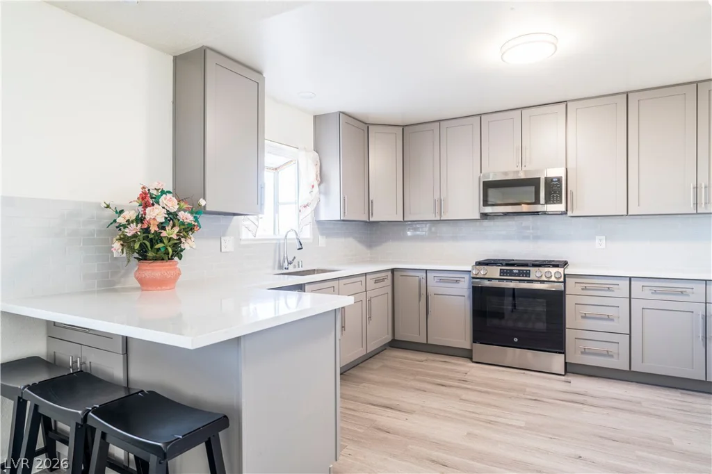 801 Sanford, Las Vegas, NV 89107