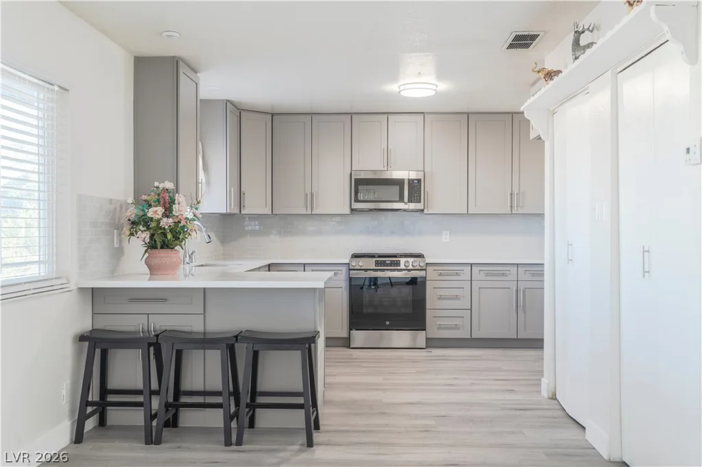 801 Sanford, Las Vegas, NV 89107